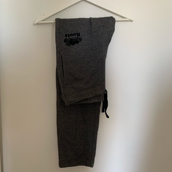 Roots Sweats - Picture 1 of 1